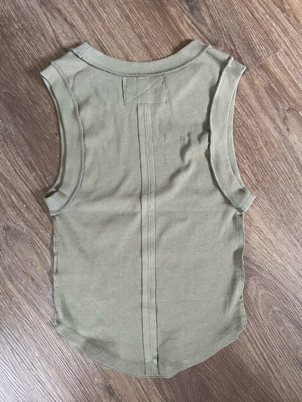 We The Free - Free People Women's Kate Ribbed Tee Olive Green - Picture 4 of 4